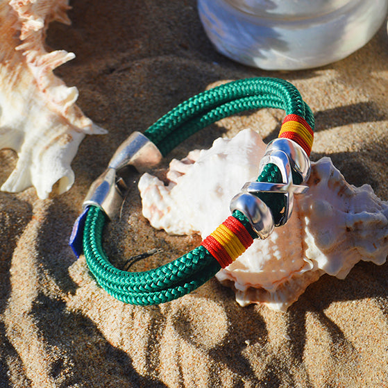 Pulsera verde con bandera de España