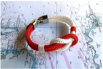 Pulsera roja y blanca con bandera de España